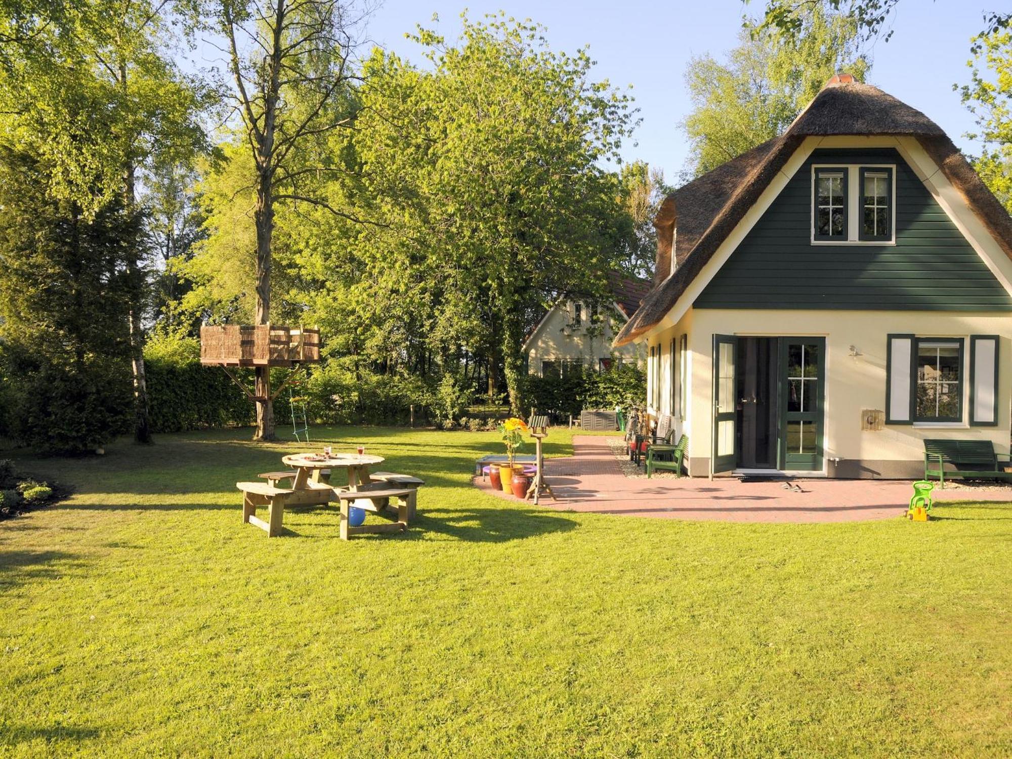 Beautiful Holiday Home In Heeten With Private Garden Extérieur photo
